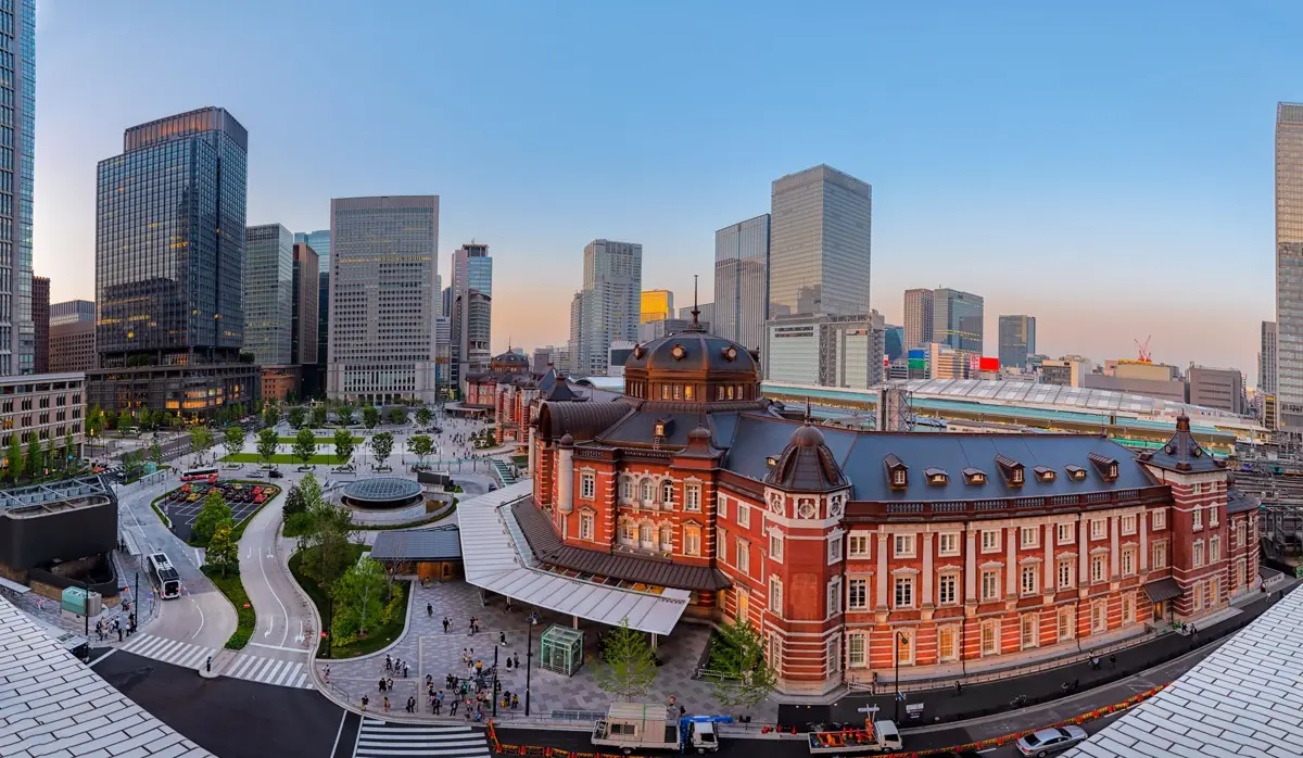 Tokyo Station surrounded by the towers of the Marunouchi business district